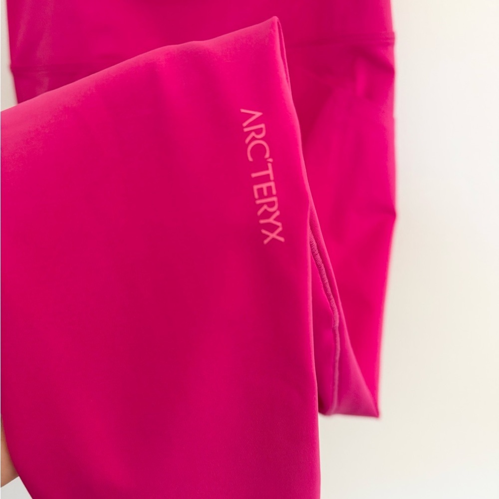 Arc'teryx Women's Essent High Rise Pant Leggings | Size 4 - Picture 11 of 12